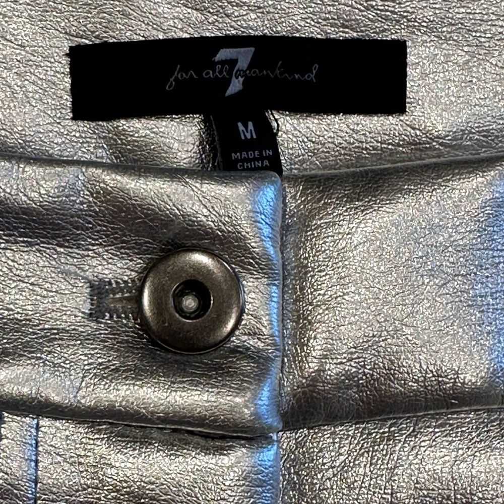 7 For All Mankind Silver Metallic Faux Leather Straight Leg Pants Size Medium - Picture 6 of 9